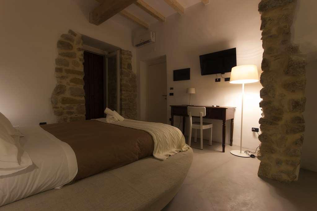 Hotel Diffuso Antichi Ricordi Caltanissetta Szoba fotó